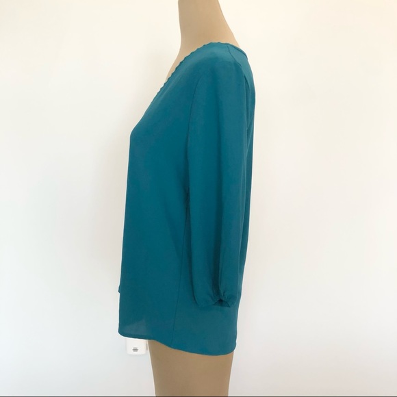 {Everly} 3/4 Sleeve Top - Picture 3 of 7